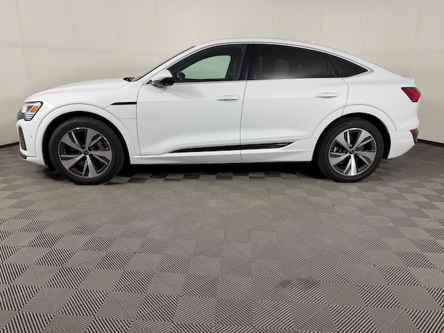audi q8 sportback e-tron 2024 WA1CAAGE0RB031701 image audi q8 sportback e-tron 2024 WA1CAAGE0RB031701 image